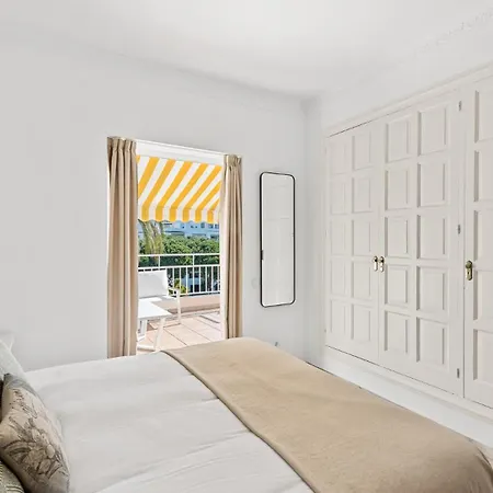Apartment Atico En Puerto Banus Frente Al Mar *