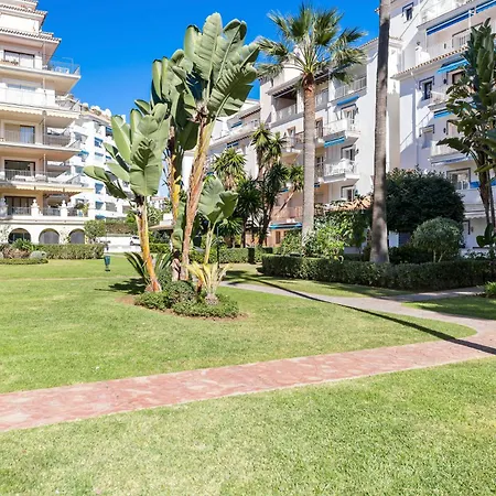 Atico En Puerto Banus Frente Al Mar