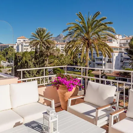 Atico En Puerto Banus Frente Al Mar Apartment