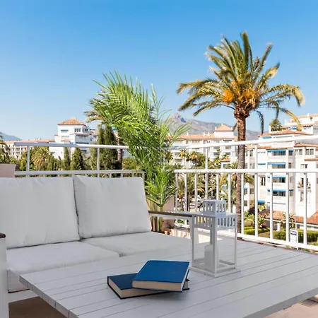 Apartment Atico En Puerto Banus Frente Al Mar Marbella